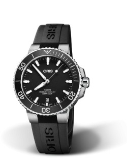 Oris Aquis Date 01 733 7732 4124-07 4 21 64Fc 39.5mm
