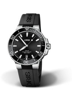 Oris Aquis Date 01 733 7732 4134-07 4 21 64Fc 39.5mm
