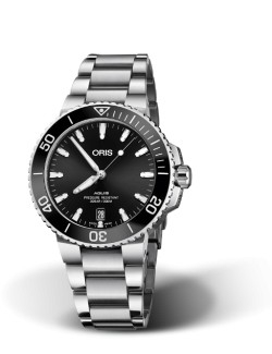 Oris Aquis Date 01 733 7732 4134-07 8 21 05Peb 39.5mm