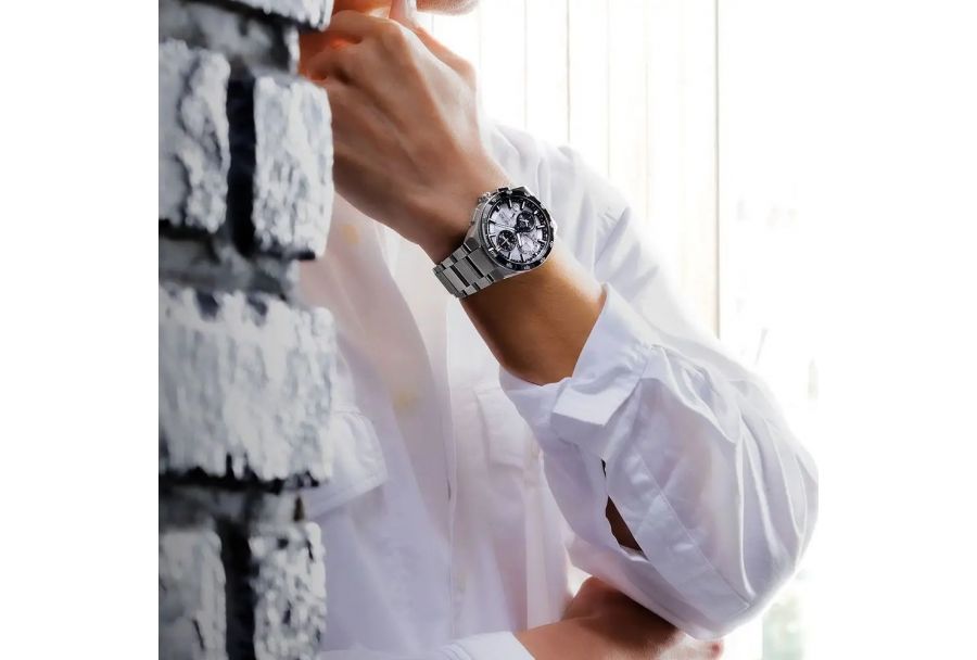 Zegarek Seiko Astron Silvery Night Dual Time - tytanowa moc z Tobą