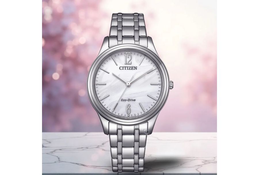 Zegarki Citizen Lady Elegance Casual z mechanizmem solarnym