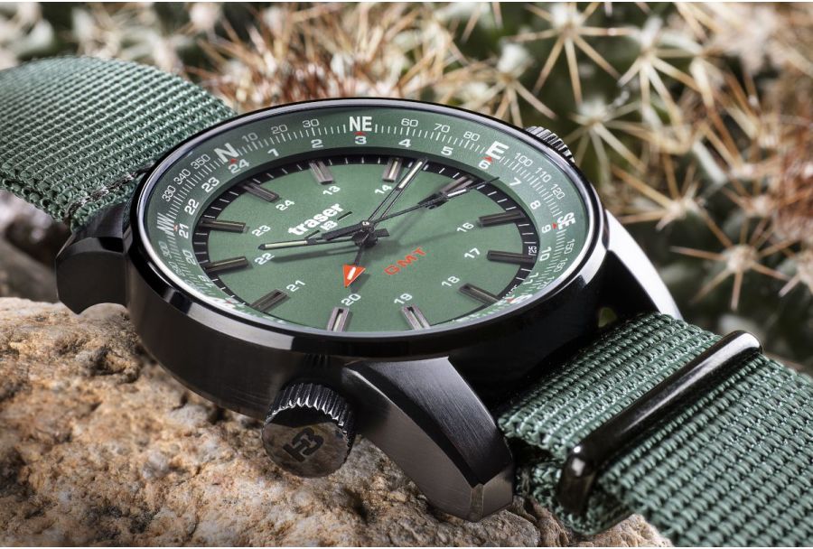 Traser P68 Pathfinder GMT z drugą koronką skali kompasu