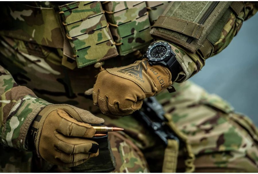 Zegarki męskie Traser P99 Q Tactical z baterią litową